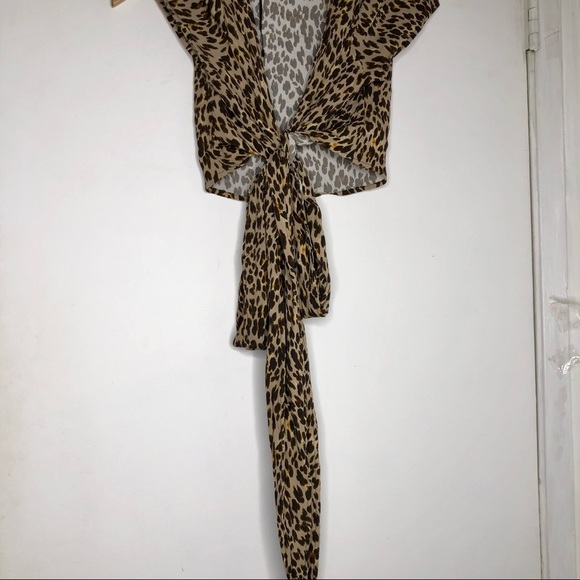ANDAMANE • ANIMAL PRINTED WRAP TOP New - Picture 3 of 6
